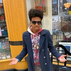 Meet your Posher, Dequn